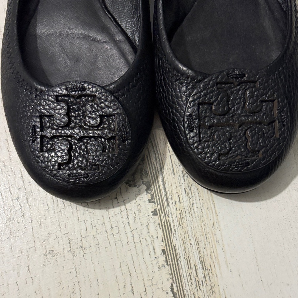 Tory Burch Mini Ballet Black Textured Flats Size 5 - Picture 6 of 14